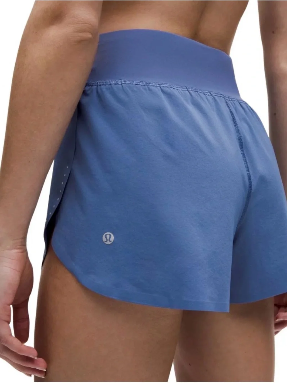 Fast and Free High-Rise Classic-Fit Split Short 3